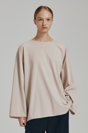 롱슬리브 오버핏 티셔츠 -  라이트 베이지 / Longsleeve Over Fit T-Shirts - Light Beige