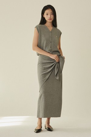 [세트] 린넨 슬리브리스 가디건 + 스커트 + 숄 -  멜란지 그레이/ [Set] Linen Sleeveless Cardigan + Skirt + Shawl - M.Gray