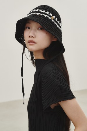 코튼 스트랩 버킷햇 - 블랙 / Cotton Strap Bucket Hat - Black