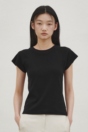 레글런 라운드 티셔츠 - 블랙 / Raglan Round T-Shirt - Black