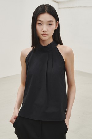 홀터 투턱 블라우스 - 블랙 / Holter Two Tuck Blouse - Black