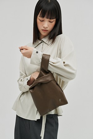 크로스 핸들 레더 백 - 2컬러 / Cross Handle Leather Bag - 2 Color
