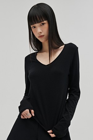 브이넥 울 티셔츠 - 블랙 / V-Neck Wool T-Shirt - Black