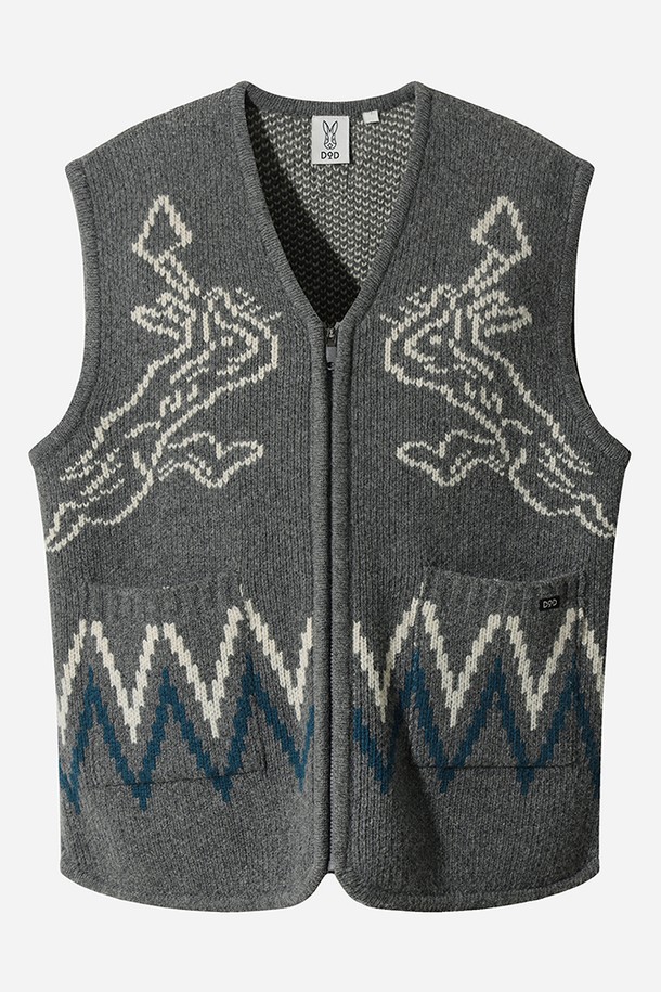 유니) 코위찬 니트 베스트(멜란지 그레이 스탠다드)는 캐주얼, 클래식, 미니멀 스타일을 아우르는 남녀 공용 니트 베스트입니다. 가을, 겨울 시즌에 어울리는 중간 두께의 부드러운 니트 소재로 제작되었으며, 브이넥 디자인과 레귤러핏으로 편안한 착용감을 선사합니다. 멜란지 그레이 컬러에 집업 스타일, 사슴 및 지그재그 패턴이 더해져 포인트를 줍니다. 캠핑룩, 집콕룩 등 다양한 TPO에 활용 가능하며, 일상에서 개성 있는 스타일을 연출하기 좋습니다.
