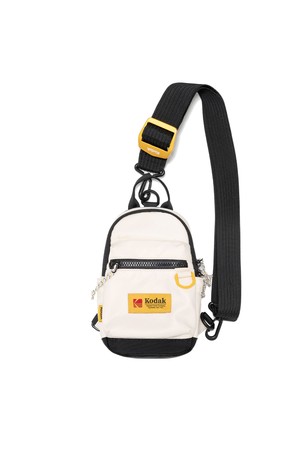 에센셜 스퀘어 스몰 슬링백 IVORY