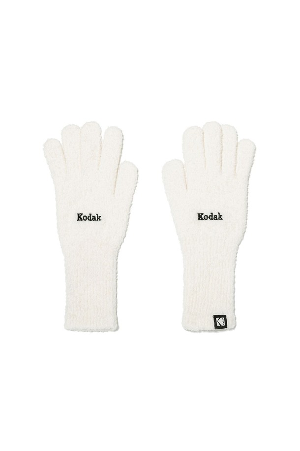 **폰터치 손가락 장갑 아이보리**는 부클 패턴으로 포근함을 더한 겨울철 방한용 장갑입니다. 아크릴, 나일론, 모, 폴리에스터, 폴리우레탄 혼방 소재로 제작되어 부드러운 촉감을 선사합니다. 아이보리 컬러의 유니섹스 디자인으로, 캐주얼, 미니멀, 클래식 스타일 모두에 잘 어울립니다. 스마트폰 핑거 터치가 가능하여, 일상생활에서 편리하게 사용할 수 있습니다. 겨울 데일리룩, 산책, 데이트 룩에 따뜻함과 스타일을 더해보세요.
