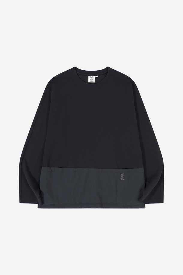 베이직 와플 롱 티셔츠(BLACK)는 공용으로 착용 가능한 사계절용 상의입니다. 부드러운 면 소재로 제작되어 흡습 기능이 있으며, 레귤러 핏에 긴 소매 기장으로 편안한 착용감을 선사합니다. 와플 패턴과 라운드넥 디자인이 특징이며, 집콕룩이나 스포티, 미니멀 스타일 연출에 적합합니다. 블랙 컬러로 어떤 옷에도 쉽게 매치할 수 있어 활용도가 높습니다.
