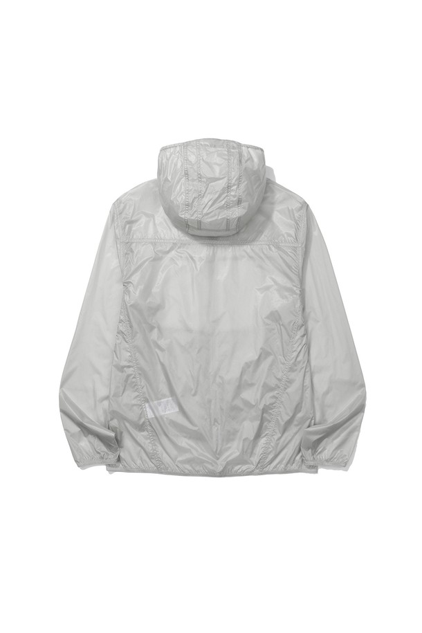 마가타 라이트 초경량 윈드 재킷 GREY는 백패킹, 트레킹, 러닝, 아웃도어 활동에 적합한 공용 윈드 재킷입니다. 얇고 가벼운 나일론 소재로 제작되어 봄, 여름, 가을 계절에 쾌적하게 착용할 수 있습니다. 레귤러핏이며, 후드, 긴소매, 지퍼 여밈 방식을 갖춘 미니멀하고 스포티한 스타일의 제품입니다. 초경량, 생활방수, 통기성을 갖췄으며, 더블사이드 지퍼, 후드 E밴드, 겨드랑이 벤틸레이션 등의 특징을 제공합니다. 방수, 통기, 경량 기능과 사이즈 조절이 가능하여 활동성을 높여줍니다.
