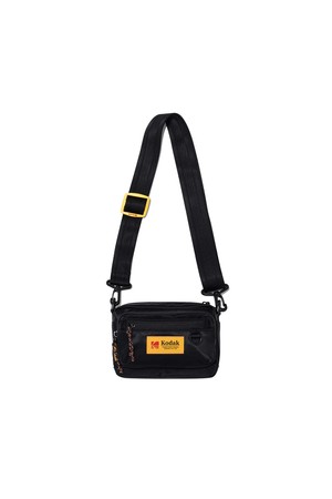 에센셜 미니 크로스백 BLACK