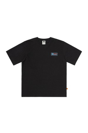 에센셜 그래픽 반팔 티셔츠 BLACK