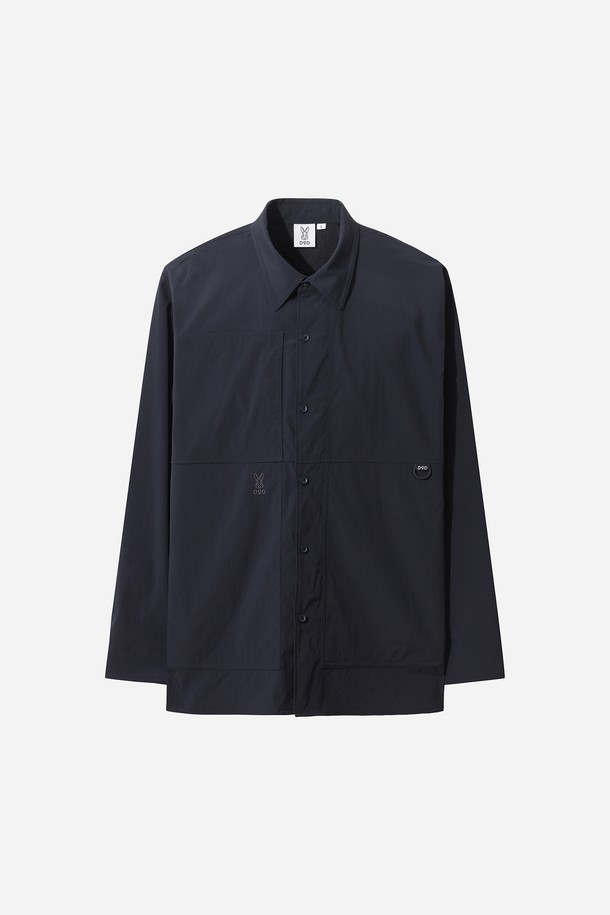 미니멀 캠퍼 스텐다드 셔츠(BLACK)는 일상과 캠핑 모두에 활용 가능한 공용 셔츠입니다. 봄, 가을에 적합하며, 미니멀하고 캐주얼한 스타일을 연출합니다. 레귤러핏의 긴 소매, 카라넥 디자인으로, 면 소재의 무지 블랙 컬러가 특징입니다. 캠퍼 스타일을 완성하는 스탠다드 핏 셔츠로, 어떤 룩에도 자연스럽게 매치됩니다.
