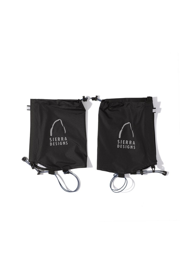 **넥서스(NEXUS) 3레이어 스패츠 BLACK**는 트레일러닝과 하이킹에 적합한 슬림핏 스패츠입니다. 3레이어 방수 소재에 얇은 두께로 제작되어 사계절 내내 착용 가능하며, 6,570mm 방수압과 1,988g/m2/24h 투습도를 자랑합니다. 나일론 소재의 무지 디자인으로 스포티한 스타일을 연출하며, 신발 밑창 홀더와 발목 조절 기능으로 활동성을 높였습니다. 방수, 통기, 경량 기능을 갖춘 넥서스(NEXUS) 스패츠는 쾌적한 아웃도어 활동을 지원합니다.
