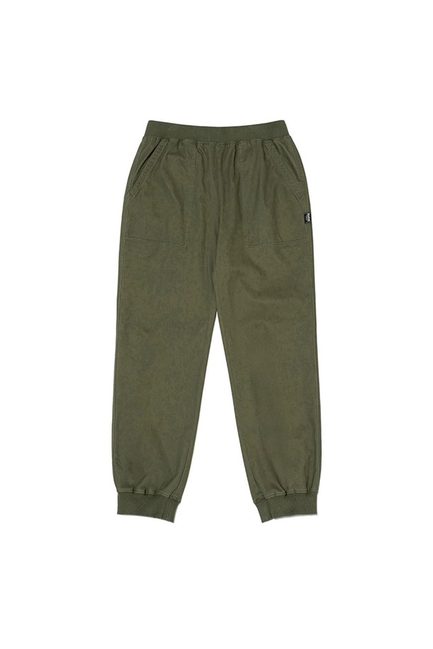 따뜻하고 부드러운 착용감의 웜코튼 레귤러 조거 이지 팬츠입니다. 면, 레이온, 아크릴, 폴리우레탄 혼방 소재로 제작되어 편안함을 선사하며, 카키 색상으로 어떤 상의와도 잘 어울립니다. 캐주얼 스타일의 무지 디자인으로 데일리룩에 활용하기 좋고, 두꺼운 두께감과 피치감으로 포근한 느낌을 줍니다. 밴딩 처리된 허리와 레귤러핏 조거 디자인으로 활동성 또한 보장합니다. 긴 기장으로 다리가 길어 보이는 효과를 주며, 편안함과 스타일을 동시에 잡을 수 있는 아이템입니다.
