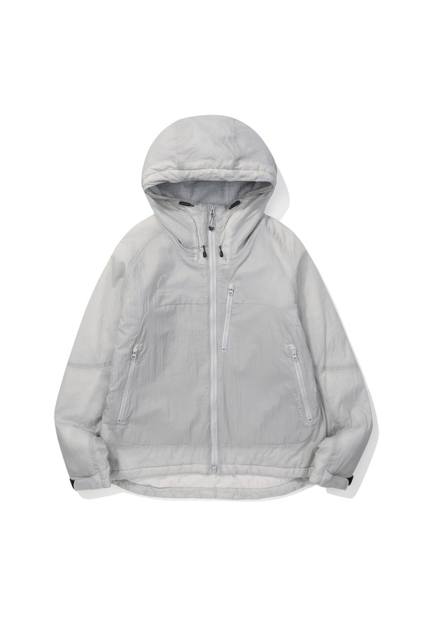 W 모스(MOSS) 코어 컴포트 인슐레이션 재킷 LIGHT GREY는 하이킹, 일상 등 다양한 활동에 적합한 아우터입니다. 봄, 가을, 겨울 계절에 착용 가능하며, 스포티한 스타일을 연출합니다. 무지 패턴에 레귤러핏으로 제작되었으며, 집업 여밈 방식을 적용했습니다. 초경량, 발수, 방풍, 벤틸레이션, 보온 기능을 갖춰 활동성을 높였으며, 코어컴포트 시스템과 바디 맵핑 설계를 통해 쾌적함을 더했습니다. 등산룩, 여행룩, 겨울 데일리룩과 잘 어울리며, 스포티, 미니멀, 고프코어 스타일을 즐기는 분들께 추천합니다.
