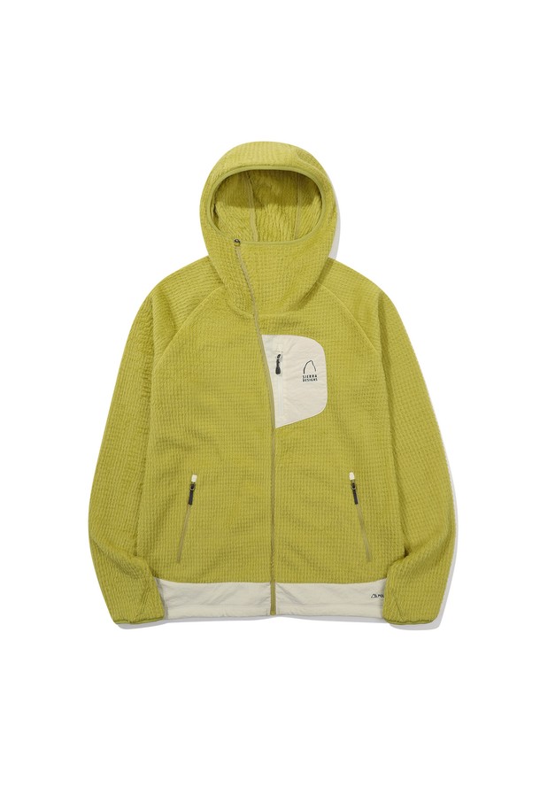 모스(MOSS) 폴라텍 알파 다이렉트 190 후드집업 YELLOW는 아웃도어 활동과 일상에서 모두 활용 가능한 공용 후드집업입니다. 옐로우 컬러에 레귤러 핏으로 제작되었으며, 가을, 겨울 시즌에 적합합니다. 폴리에스테르와 폴라텍 소재를 사용하여 두꺼운 두께감과 부드러운 촉감을 제공하며, 보온, 흡습, 발열 기능을 갖춰 쾌적하게 착용할 수 있습니다. 스포티하면서도 캐주얼한 스타일로, 등산룩이나 캠핑룩으로 활용하기 좋습니다. 무지 디자인에 긴 소매와 집업 여밈 방식으로 편안하게 입을 수 있습니다.
