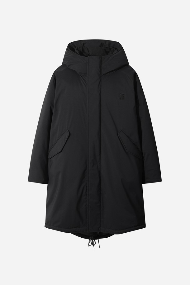 유니) 가마보코 쉘터 구스 다운 재킷 (블랙)은 일상과 캐주얼한 스타일에 잘 어울리는 유니섹스 구스다운 자켓입니다. 두꺼운 두께감으로 보온성을 높였으며, 부드러운 촉감과 긴 소매 기장이 편안한 착용감을 선사합니다. 집업 스타일의 레귤러핏으로, 후드와 포켓 디테일이 있어 실용성을 더했습니다. 겨울철 출근룩과 여행룩에 미니멀하고 베이직한 스타일을 더해줄 아이템입니다. 무지 디자인으로 다양한 룩에 매치하기 용이합니다.
