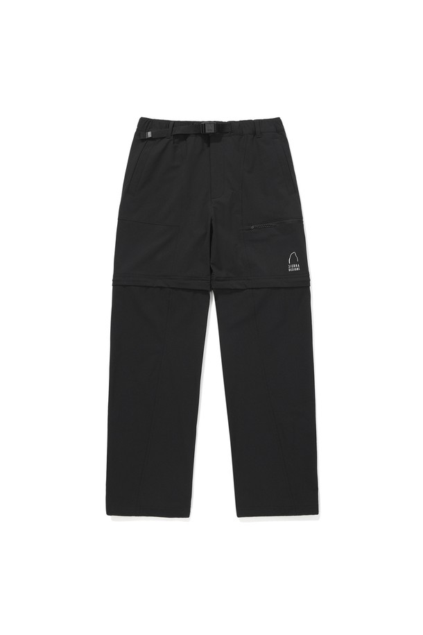 W) 하프문(HALF MOON) 2WAY 팬츠 (세미와이드핏) BLACK는 스포티, 캐주얼, 미니멀 스타일을 모두 아우르는 공용 팬츠입니다. 블랙 컬러의 긴 기장으로, 일상 및 스포츠 활동에 적합하게 디자인되었습니다. 세미 와이드 핏과 루즈핏으로 편안한 착용감을 선사하며, 2WAY 디자인으로 다양한 스타일 연출이 가능합니다. 사계절 모두 활용할 수 있는 실용적인 아이템으로, 어떤 룩에도 자연스럽게 어울립니다.
