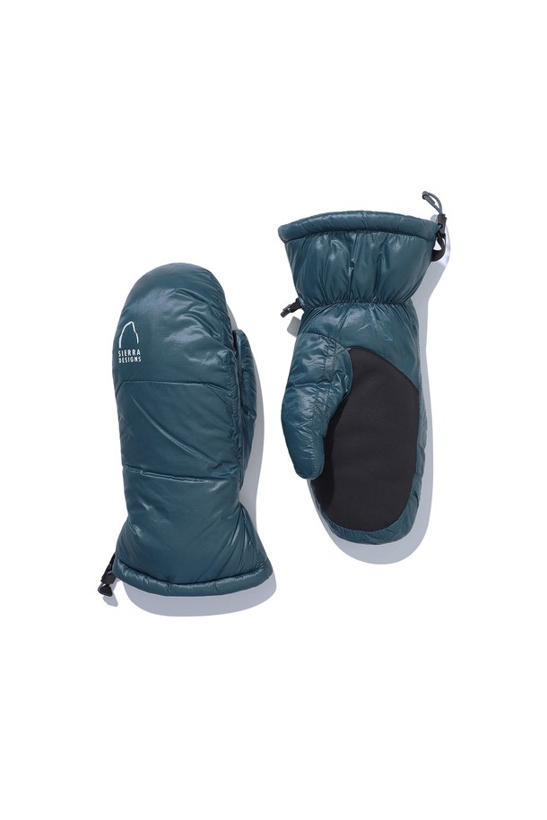 겟다운(GET DOWN) 백컨트리 구스다운 미트 글러브 BLUE GREEN은 등산, 하이킹, 스노우 스포츠에 적합한 겨울용 장갑입니다. 블루와 그린 컬러 조합에 무지 디자인으로, 고프코어 및 캐주얼 스타일을 연출하기 좋습니다. 보온, 방수, 방풍 기능을 갖춘 두꺼운 두께의 구스다운 소재로 제작되어 백컨트리 활동 시에도 따뜻함을 유지해 줍니다. 미트 타입 디자인으로 뛰어난 보온성을 제공하며, 등산룩, 캠핑룩 등 다양한 TPO에 활용 가능합니다.
