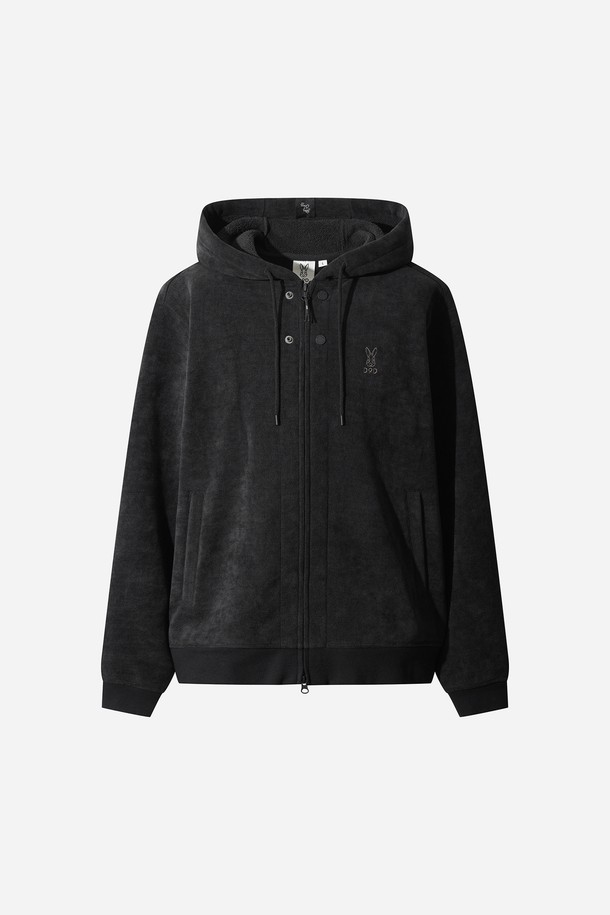 유니) 스테이웜 후드 집업 자켓(D.CHARCOAL GREY)은 다크 차콜 그레이 컬러의 유니섹스 후드 집업 자켓입니다. 가을과 겨울에 적합한 두꺼운 두께감으로 보온성을 높였으며, 캐주얼, 스포티, 미니멀 스타일을 모두 소화할 수 있습니다. 일상복은 물론 캠핑룩, 집콕룩으로도 활용하기 좋습니다. 레귤러핏에 무지 디자인으로 어떤 스타일에도 쉽게 매치할 수 있으며, 긴 소매와 집업 여밈 방식으로 편안하게 착용 가능합니다.
