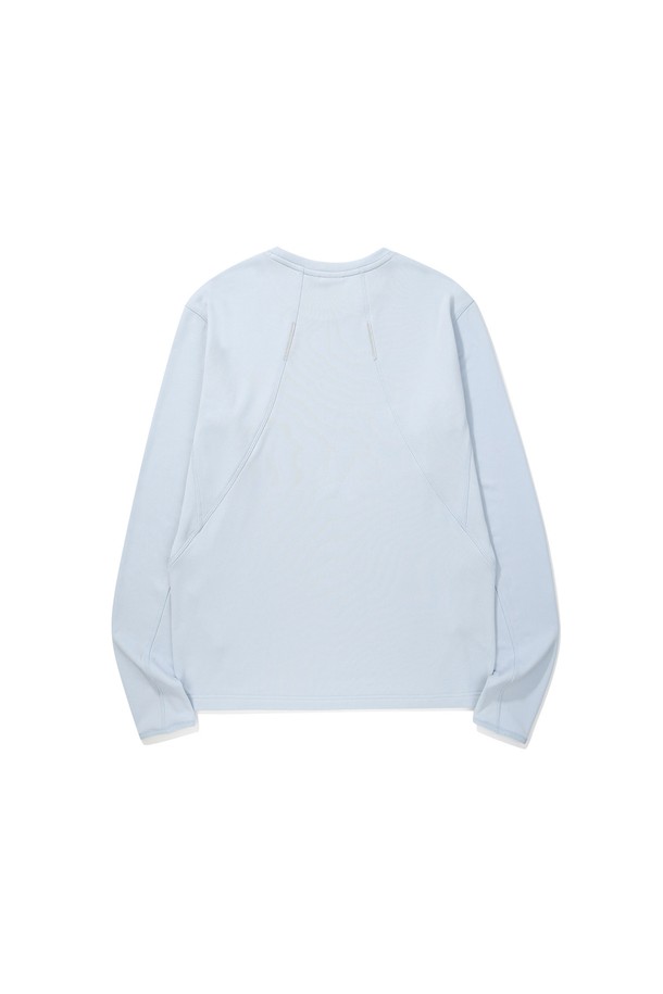 맨던홀 (MENDENHALL) 폴라텍 파워그리드 슬림핏 롱 슬리브 L.SKYBLUE는 하이킹, 일상 등 다양한 활동에 적합한 베이스레이어입니다. 폴리에스터와 스판덱스 혼방의 폴라텍 파워그리드 소재를 사용하여 흡습, 속건, 보온, 통기 기능이 뛰어나며, 부드러운 촉감을 제공합니다. 슬림핏 디자인과 터틀넥 스타일로 스포티한 무드를 연출하며, 가을, 겨울, 봄 시즌에 레이어링하여 활용하기 좋습니다. 라이트스카이블루 컬러의 무지 패턴으로 어떤 스타일에도 쉽게 매치할 수 있습니다. 등산룩, 피트니스룩, 겨울 데일리룩 등 다양한 TPO에 맞춰 스포티, 미니멀, 캐주얼 스타일을 연출해보세요.
