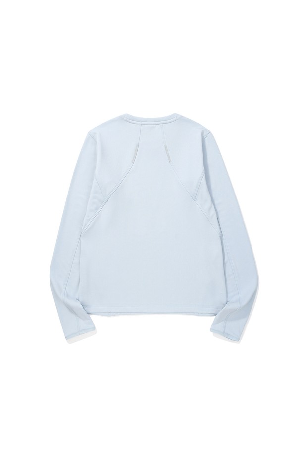 **W) 맨던홀 (MENDENHALL) 폴라텍 파워그리드 슬림핏 롱 슬리브 L.SKYBLUE**는 활동적인 라이프스타일을 위한 필수 아이템입니다. 라이트 스카이블루 컬러의 이 롱 슬리브는 가을, 겨울, 봄 3계절 모두 활용 가능하며, 스포티한 스타일을 연출합니다. 폴리에스테르와 스판덱스 혼방의 폴라텍 파워그리드 소재는 흡습, 속건, 보온 기능을 제공하며, 얇고 가벼워 편안한 착용감을 선사합니다. 특히 그리드 구조가 통기성을 높여 쾌적함을 유지하며, 슬림핏 디자인과 터틀넥으로 레이어링에도 용이합니다. 등산룩, 가을 나들이룩, 겨울 데일리룩 등 다양한 TPO에 매치하여 미니멀하고 캐주얼한 스타일을 완성해보세요.
