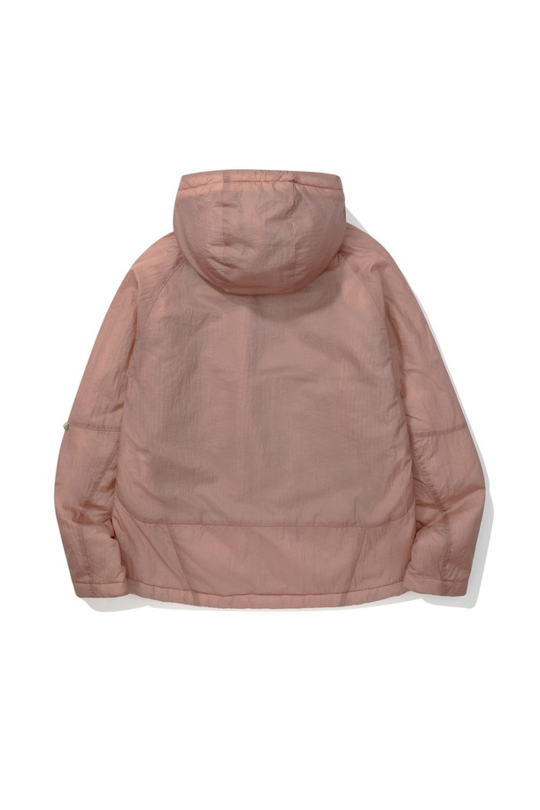 W) 모스(MOSS) 코어 컴포트 인슐레이션 재킷 TAUPE는 등산, 하이킹, 일상에서 폭넓게 활용 가능한 인슐레이션 재킷입니다. 따뜻함과 활동성을 모두 갖춘 이 재킷은 봄, 가을, 겨울 계절에 적합하며, 스포티하고 아웃도어 스타일을 연출합니다. 레귤러 핏에 집업 스타일로 편안한 착용감을 제공하며, 무지 패턴과 TAUPE 컬러가 어떤 룩에도 자연스럽게 어울립니다. 초경량, 발수, 방풍, 보온 기능과 더불어, 코어컴포트 시스템, 등판 Polartec Alpha Direct, Primaloft Gold 충전재를 사용하여 뛰어난 보온성을 자랑합니다. 소재는 나일론과 폴리에스테르를 사용하여 내구성을 높였으며, 가을 나들이룩, 겨울 데일리룩, 등산룩 등 다양한 TPO에 매치할 수 있습니다.
