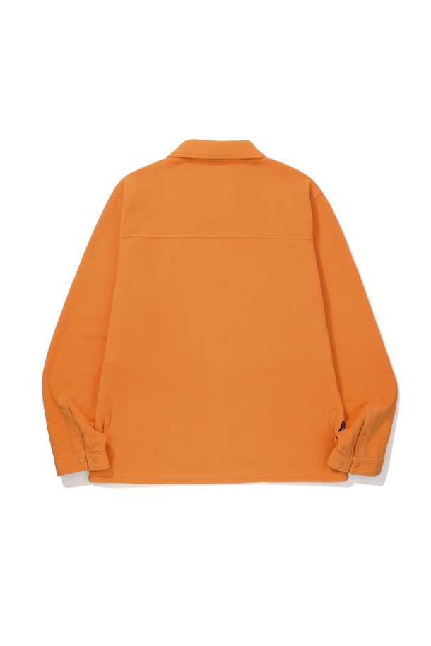 오베리(AUBERRY) 폴라텍 마이크로 플리스 셔츠 ORANGE는 아웃도어 활동과 일상 모두에서 활용 가능한 플리스 셔츠입니다. 릴랙스핏으로 편안함을 제공하며, 셔츠 칼라와 긴 소매 디자인이 특징입니다. 폴리에스터, 스판덱스, 플리스 소재를 사용하여 보온성이 뛰어나고 부드러운 촉감을 선사합니다. 가슴 포켓이 있으며, Polartec Micro Series 소재를 사용하여 통기성과 필링 방지 기능까지 갖췄습니다. 등산룩, 겨울 데일리룩, 캠핑룩 등 다양한 스타일 연출이 가능합니다.

