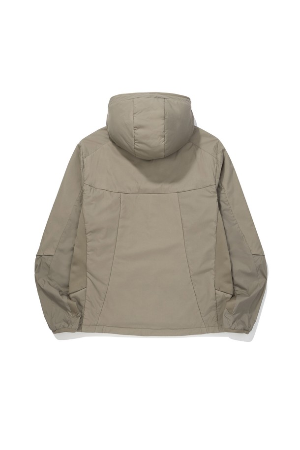 로사(ROSA) 코어 컴포트 인슐레이션 재킷 BROWN은 일상과 아웃도어 활동 모두에 적합한 공용 인슐레이션 재킷입니다. 브라운 컬러의 무지 디자인으로, 가을과 겨울철에 따뜻하게 착용할 수 있습니다. 숏패딩 스타일의 레귤러핏으로, 후드와 집업 여밈 방식이 적용되어 스포티하고 캐주얼한 느낌을 줍니다. 보온성과 방풍 기능을 갖춘 두꺼운 두께감의 나일론, 폴리에스테르 혼방 소재로 제작되었으며, 부드러운 촉감과 긴 소매 기장이 특징입니다. 등산룩, 캠핑룩 등 다양한 TPO에 캐주얼, 스포티, 미니멀 스타일로 활용하기 좋습니다.
