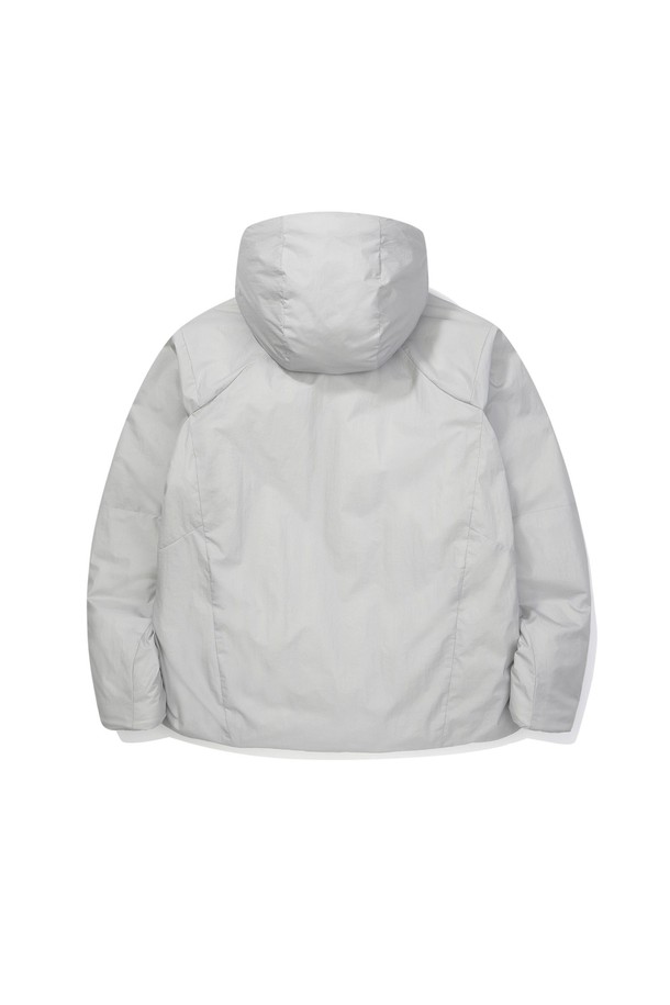 니트로(NITRO) 헤비웨이트 인슐레이션 재킷 LIGHT GREY는 가을과 겨울철, 일상 및 아웃도어 활동에 적합한 남녀 공용 아우터입니다. 라이트 그레이 컬러의 무지 디자인으로, 스포티와 캐주얼 스타일을 모두 소화할 수 있습니다. 두꺼운 두께감과 부드러운 촉감의 나일론, 폴리에스테르 혼방 소재로 제작되었으며, 레귤러 핏에 긴 소매 기장을 갖추었습니다. 방수, 방풍 기능과 보온성을 제공하며, 후드와 지퍼 포켓이 있어 편리합니다. 등산룩, 캠핑룩, 출근룩 등 다양한 TPO에 캐주얼, 스포티, 미니멀 스타일로 활용할 수 있습니다.
