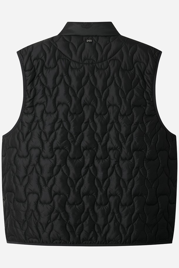 유니) 우사기 래빗 패딩 베스트(BLACK)는 캐주얼하고 미니멀한 스타일을 연출하기 좋은 아이템입니다. 퀄팅 처리된 블랙 컬러의 나일론 소재로 제작되어 가을과 겨울에 따뜻하게 착용할 수 있습니다. 크롭 기장의 레귤러핏으로 다양한 상의와 레이어드하기 좋으며, 집업 여밈으로 편안하게 입고 벗을 수 있습니다. 귀여운 토끼 캐릭터 디자인이 돋보이는 민소매 패딩 베스트로, 데일리룩에 포인트를 더해보세요. 부드러운 촉감과 두꺼운 두께감으로 보온성을 높였습니다.
