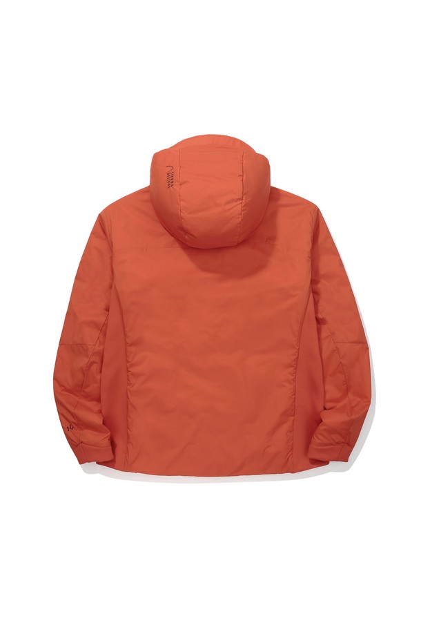 마리(MARIE) 경량 인슐레이션 재킷 RED는 가볍고 따뜻함을 제공하는 봄, 가을용 아우터입니다. 공용으로 제작되어 누구나 편안하게 착용할 수 있으며, 캐주얼 및 스포티 스타일을 연출하기 좋습니다. 무지 디자인에 레귤러 핏으로 제작되었으며, 부드러운 나일론 소재와 집업 여밈 방식으로 편안한 착용감을 선사합니다. 일상, 산책, 등산, 여행 등 다양한 TPO에 활용할 수 있으며, 후드와 포켓 디테일로 실용성을 더했습니다. 경량 보온 기능을 갖춘 이 재킷은 간절기에 유용하게 활용될 것입니다.
