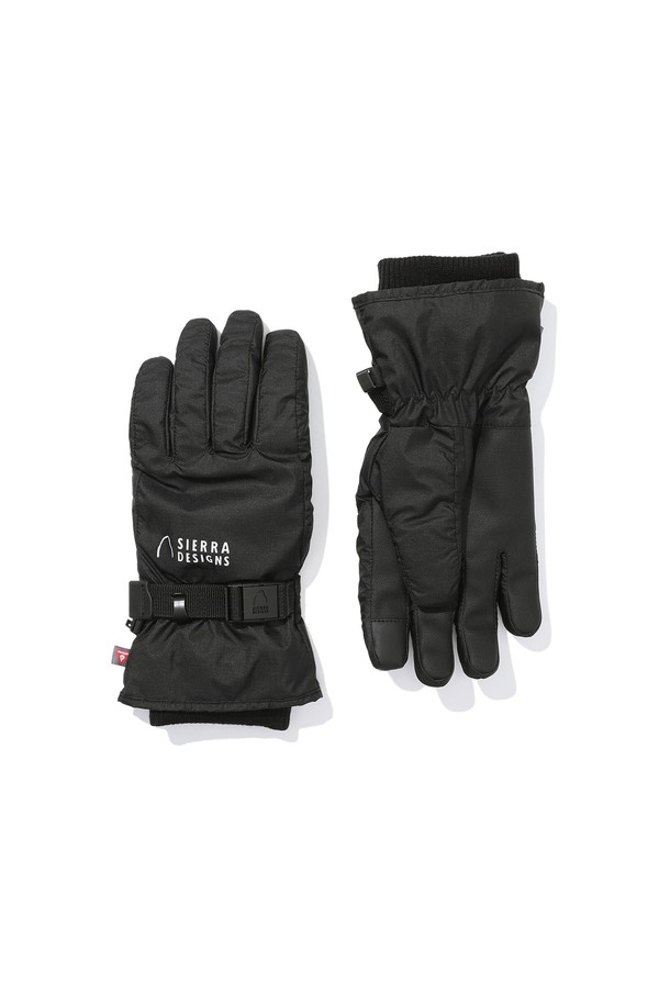 넥서스(NEXUS) 3레이어 방한 글러브 BLACK는 등산 및 아웃도어 활동에 적합한 겨울용 장갑입니다. 3레이어 구조로 제작되어 방수, 방한, 보온 기능을 갖춰 추운 날씨에도 따뜻하고 쾌적하게 사용할 수 있습니다. 블랙 색상의 무지 디자인으로 고프코어, 미니멀, 캐주얼 등 다양한 등산룩 스타일에 매치하기 좋습니다. 나일론 소재를 사용하여 내구성이 뛰어나며, 두꺼운 두께감으로 뛰어난 보온성을 제공합니다. 겨울철 야외 활동 시 손을 보호하고 스타일리시함을 더해줄 넥서스(NEXUS) 방한 글러브를 경험해 보세요.
