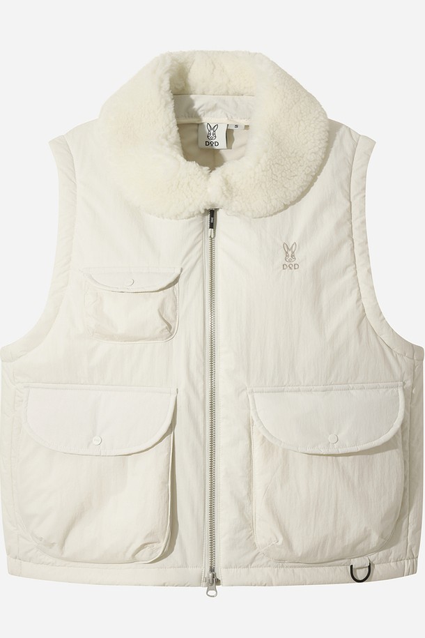 여성) 에어로겔 패딩 베스트(아이보리)는 일상 및 아웃도어 활동에 적합하며, 캐주얼과 스포티한 스타일을 연출합니다. 뛰어난 보온성과 단열성을 제공하는 에어로겔 충전재와 HEATLOCK AERO AEROGEL 기술을 적용하여 체온을 안정적으로 유지시켜줍니다. 부드러운 촉감의 나일론, 아크릴, 폴리에스터, 모 혼방 소재로 제작되었으며, 두꺼운 두께감으로 겨울철에도 따뜻하게 착용 가능합니다. 플리스 소재 탈부착이 가능하며, 아웃포켓 디자인으로 실용성을 높였습니다. 캠핑룩에 활용하기 좋은, 미니멀한 디자인의 패딩 베스트입니다.
