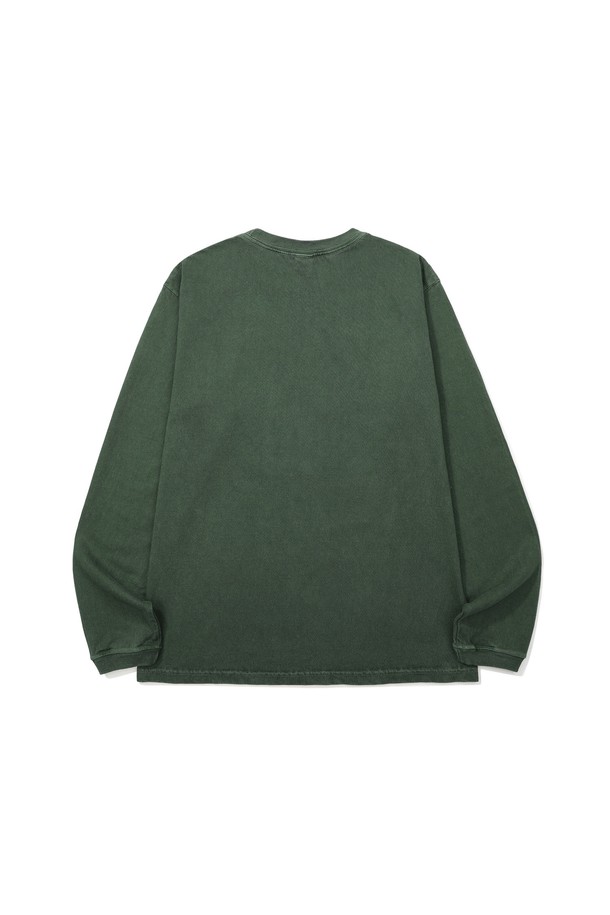 Good On(굿온) x SIERRA DESIGNS(시에라 디자인즈) 60/40 1st LOGO L/S TEE 그린 긴팔 티셔츠입니다. 남성용으로, 봄, 가을에 스포티하고 빈티지한 스타일을 연출하기 좋습니다. 5.5oz USA COTTON 100% 고밀도 코튼 원단으로 제작되어 부드러운 촉감을 선사하며, 내구성이 뛰어납니다. 1968년 오리지널 마운틴파카를 기념하는 로고와 빈티지 타이포그래피 프린트가 돋보입니다. 레귤러핏 라운드넥 디자인으로, 일상 및 아웃도어 활동에 편안하게 착용할 수 있으며 시즌 한정 디자인입니다.
