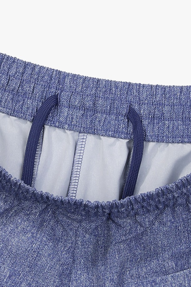 상품 슬라이드 이미지 1