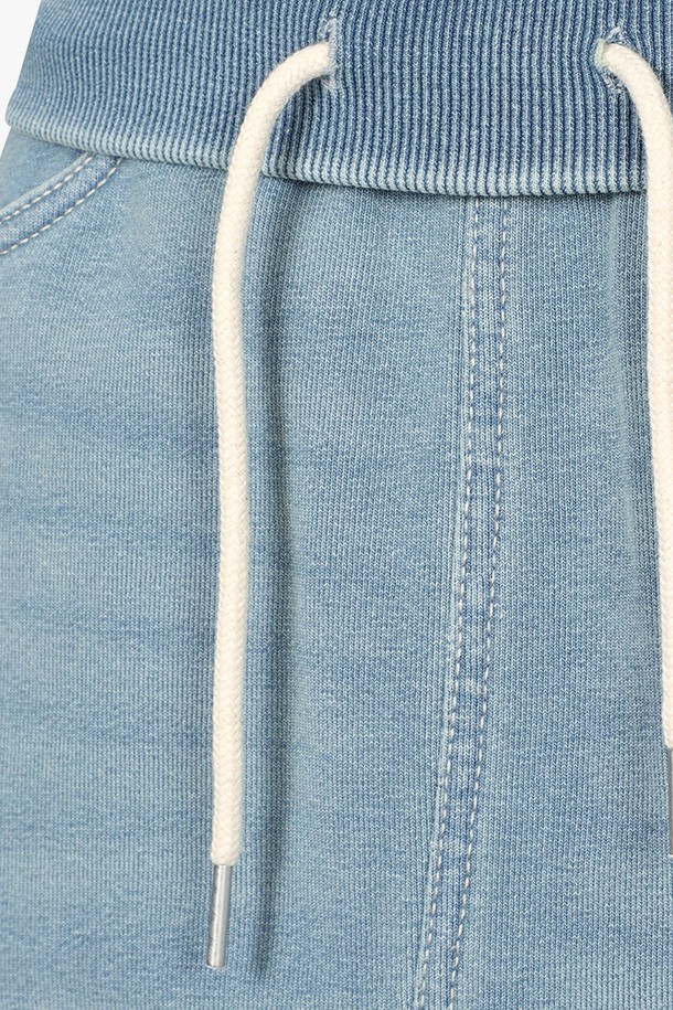 상품 슬라이드 이미지 1