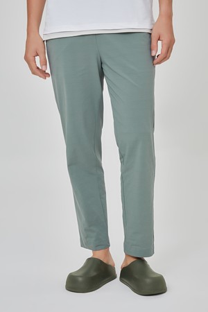 윈디 베이직 레귤러 스트레이트 팬츠 남자(L.MINT)