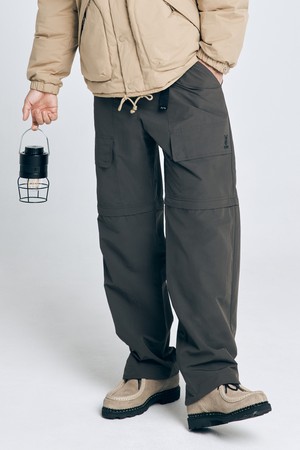남성) 케이브 디테쳐블 레귤러 팬츠(D.CHARCOAL GREY)