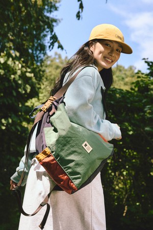 하디 멀티 컬러 스트링 버킷 백팩 (20L) KHAKI