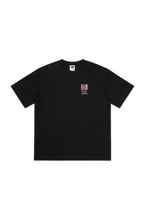 [현예슬 작가] 모먼츠 에어로쿨 반팔 티셔츠 BLACK