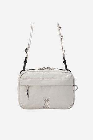 코나 트래블 크로스백(IVORY DARK)