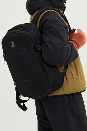 코나 트래블 백팩(30L)(BLACK)