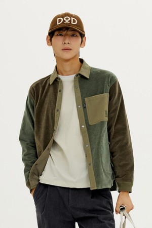 유니) 그레인필드 코듀로이 셔켓(D.BROWNN)