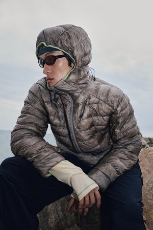 뮤어(MUIR) 경량 구스다운 후드자켓 BROWN