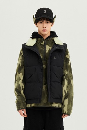 남성) 코나 하이웜 D7 베스트 다운 (BLACK)