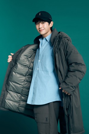 유니) 가마보코 쉘터 구스 다운 자켓 (L.CHARCOAL GREY)