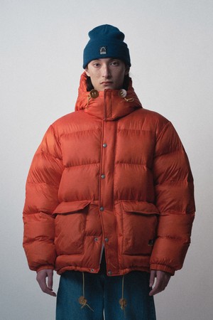 60주년(60th ANNIVERSARY) 휘트니 라이트 구스다운 자켓 ORANGE