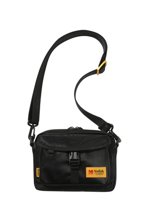 에센셜 미니 메신저백 BLACK