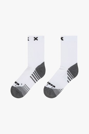 [DROMO X DIADORA] STRATOUNO 러닝 크루 삭스 WHITE_WHITE-a