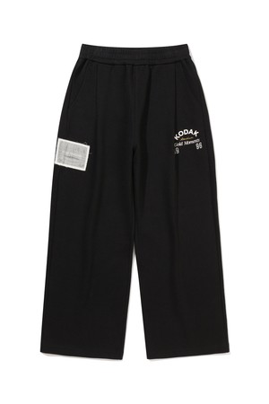 골드모먼트 핀턱 와이드 팬츠 BLACK